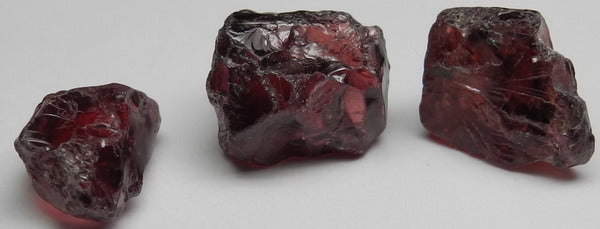 Rhodolite Garnet - 19.4ct - Hand Select Gem Rough - prettyrock.com