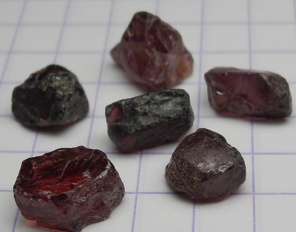 Rhodolite Garnet - 14.5ct - Hand Select Gem Rough - prettyrock.com
