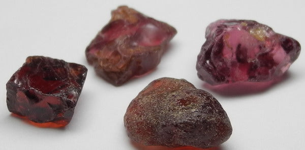 Rhodolite Garnet - 22.6ct - Hand Select Gem Rough - prettyrock.com