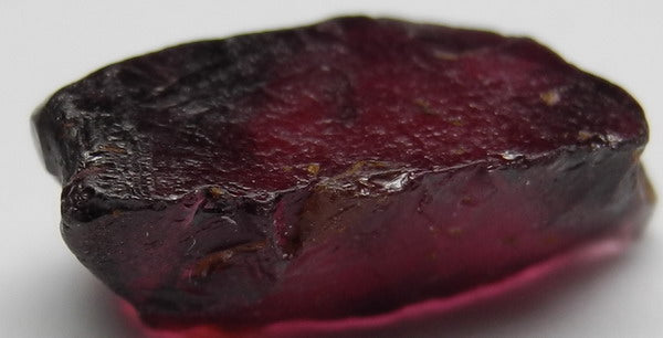 Rhodolite Garnet - 11.5ct - Hand Select Gem Rough - prettyrock.com