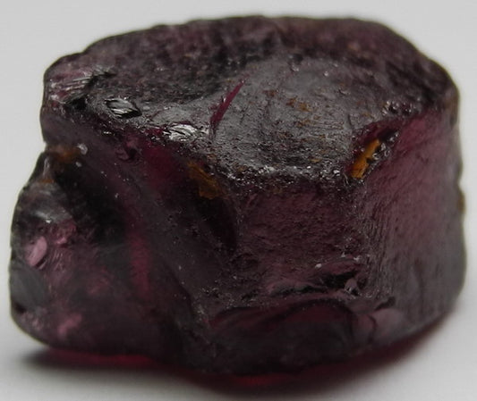 Rhodolite Garnet - 15.15ct - Hand Select Gem Rough - prettyrock.com