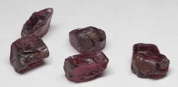 Rhodolite Garnet - 25.7ct - Hand Select Gem Rough - prettyrock.com