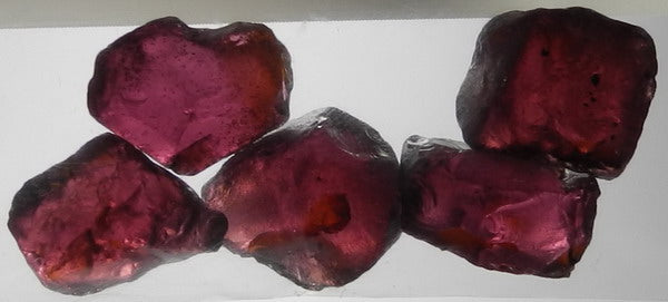 Rhodolite Garnet - 25.7ct - Hand Select Gem Rough - prettyrock.com