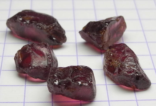 Rhodolite Garnet - 23.96ct - Hand Select Gem Rough - prettyrock.com