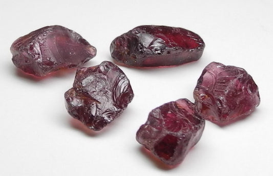 Rhodolite Garnet - 20.7ct - Hand Select Gem Rough - prettyrock.com