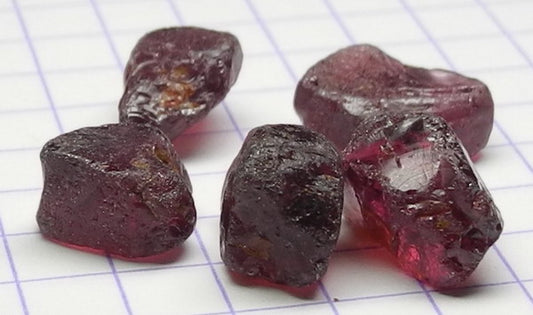 Rhodolite Garnet - 21.42ct - Hand Select Gem Rough - prettyrock.com