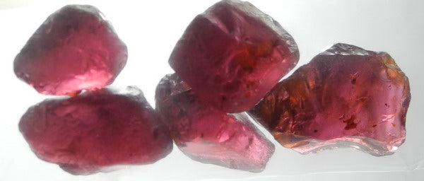 Rhodolite Garnet - 25.35ct - Hand Select Gem Rough - prettyrock.com