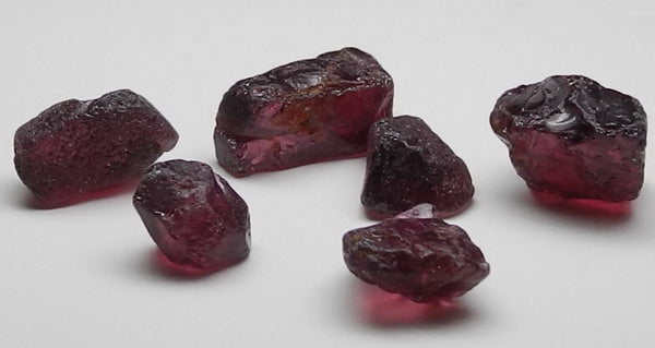Rhodolite Garnet - 26.45ct - Hand Select Gem Rough - prettyrock.com