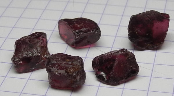 Rhodolite Garnet - 21.02ct - Hand Select Gem Rough - prettyrock.com