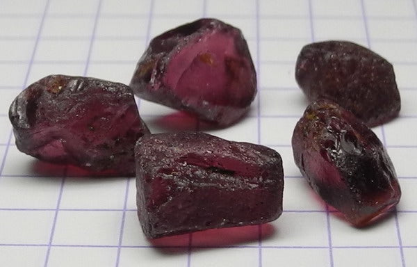 Rhodolite Garnet - 24.74ct - Hand Select Gem Rough - prettyrock.com