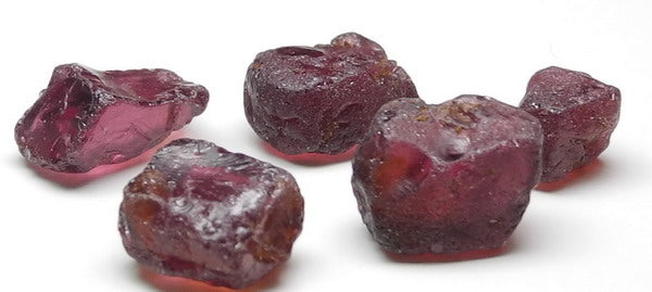 Rhodolite Garnet - 25.21ct - Hand Select Gem Rough - prettyrock.com