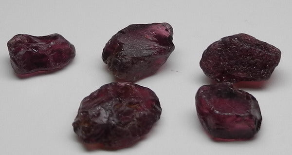 Rhodolite Garnet - 24.13ct - Hand Select Gem Rough - prettyrock.com