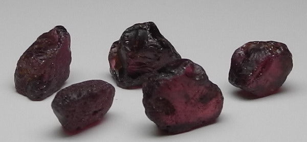 Rhodolite Garnet - 25.27ct - Hand Select Gem Rough - prettyrock.com
