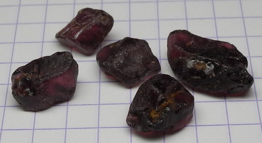 Rhodolite Garnet - 27.69ct - Hand Select Gem Rough - prettyrock.com