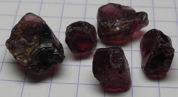 Rhodolite Garnet - 23.92ct - Hand Select Gem Rough - prettyrock.com