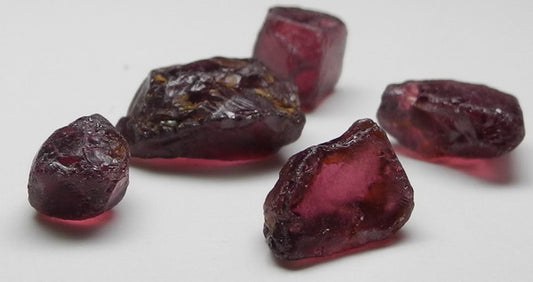 Rhodolite Garnet - 23.92ct - Hand Select Gem Rough - prettyrock.com
