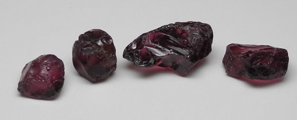 Rhodolite Garnet - 21.48ct - Hand Select Gem Rough - prettyrock.com