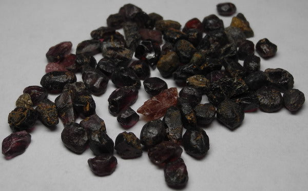 Rhodolite Garnet - 102ct - Hand Select Gem Rough - prettyrock.com