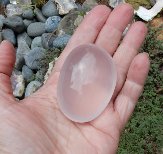 Rose Quartz Palm Stone - 363.5 ct - prettyrock.com