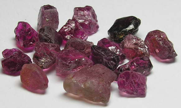 Rubellite Tourmaline - 33.28ct - Hand Select Gem Rough - prettyrock.com
