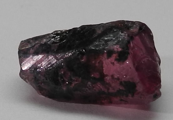 Ruby Sapphire - 3.82ct - Hand Select Gem Rough - prettyrock.com