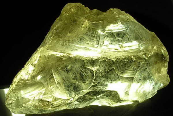 Rutilated Quartz - 904.5ct - Hand Select Gem Rough - prettyrock.com