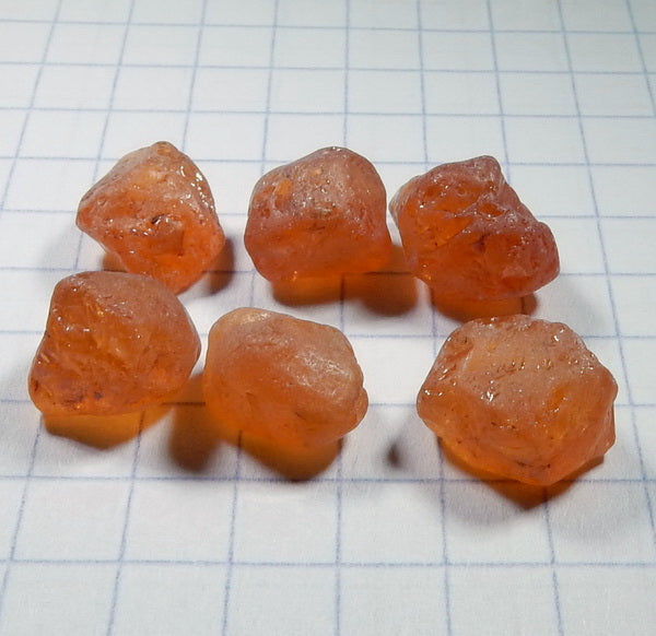 Spessartite Garnet - 25.16ct - Hand Select Gem Rough - prettyrock.com