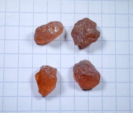 Spessartite Garnet - 20.77ct - Hand Select Gem Rough - prettyrock.com