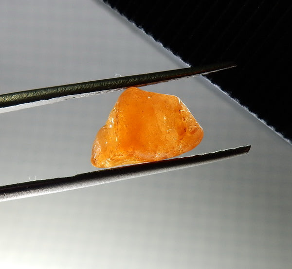 Spessartite Garnet - 20.77ct - Hand Select Gem Rough - prettyrock.com