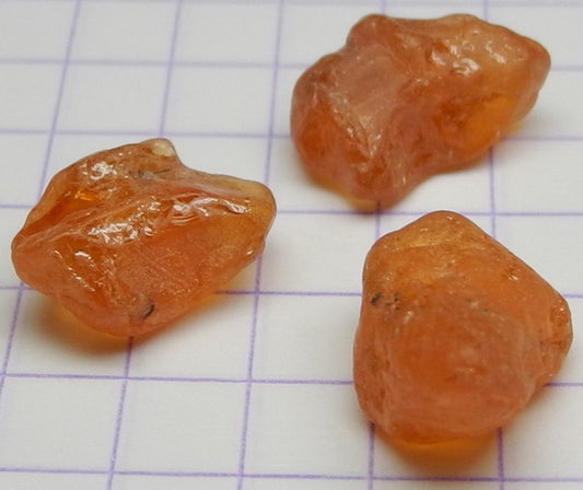 Spessartite Garnet - 15.35ct - Hand Select Gem Rough - prettyrock.com