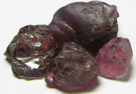 Spinel - 26.25ct - Hand Select Gem Rough - prettyrock.com