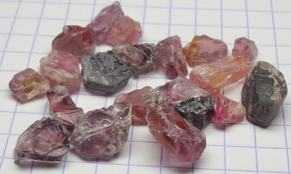 Spinel - 44ct - Hand Select Gem Rough - prettyrock.com