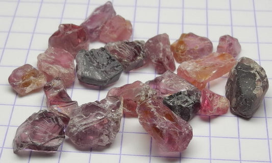 Spinel - 44ct - Hand Select Gem Rough - prettyrock.com