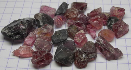 Spinel - 86ct - Hand Select Gem Rough - prettyrock.com