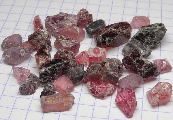 Spinel - 94ct - Hand Select Gem Rough - prettyrock.com