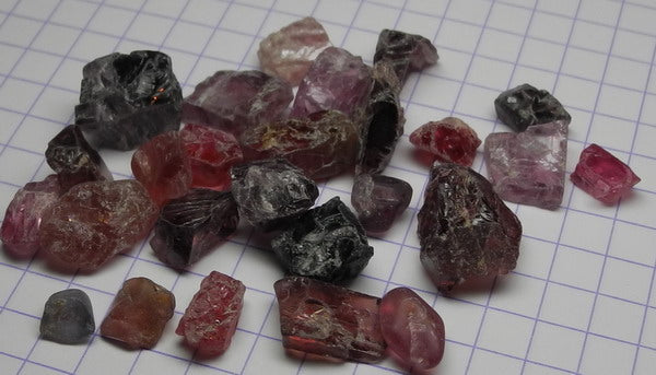 Spinel - 81ct - Hand Select Gem Rough - prettyrock.com