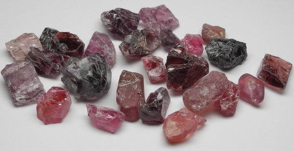 Spinel - 81ct - Hand Select Gem Rough - prettyrock.com