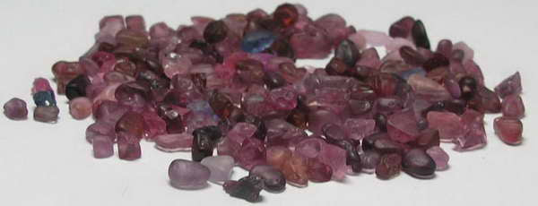 Melee Spinel - 99.45ct - Hand Select Gem Rough - prettyrock.com