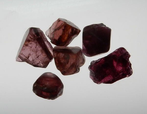 Spinel - 21.43ct - Hand Select Gem Rough - prettyrock.com
