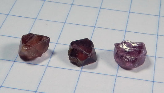 Spinel  Crystals - 2.95ct - Hand Select Gem Rough - prettyrock.com