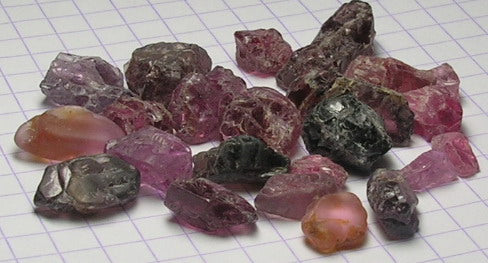 Spinel - 95ct - Hand Select Gem Rough - prettyrock.com