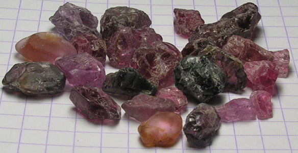 Spinel - 95ct - Hand Select Gem Rough - prettyrock.com