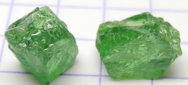 Tsavorite Garnet - 4.45ct - Hand Select Gem Rough - prettyrock.com
