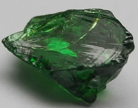 Tsavorite Garnet - 1.55ct - Hand Select Gem Rough - prettyrock.com