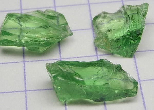 Tsavorite Garnet - 6ct - Hand Select Gem Rough - prettyrock.com