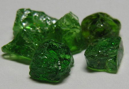 Tsavorite Garnet - 10.07ct - Hand Select Gem Rough - prettyrock.com