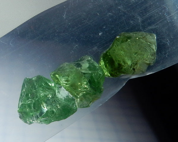 Tsavorite Garnet - 5.44ct - Hand Select Gem Rough - prettyrock.com