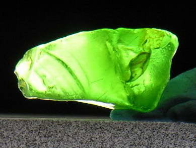 Tsavorite Garnet - 1.69ct - Hand Select Gem Rough - prettyrock.com
