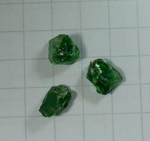 Tsavorite Garnet - 4.71ct - Hand Select Gem Rough - prettyrock.com