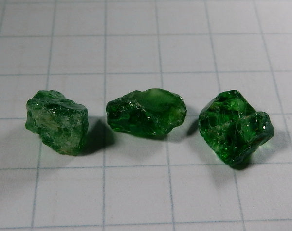 Tsavorite Garnet - 4.71ct - Hand Select Gem Rough - prettyrock.com